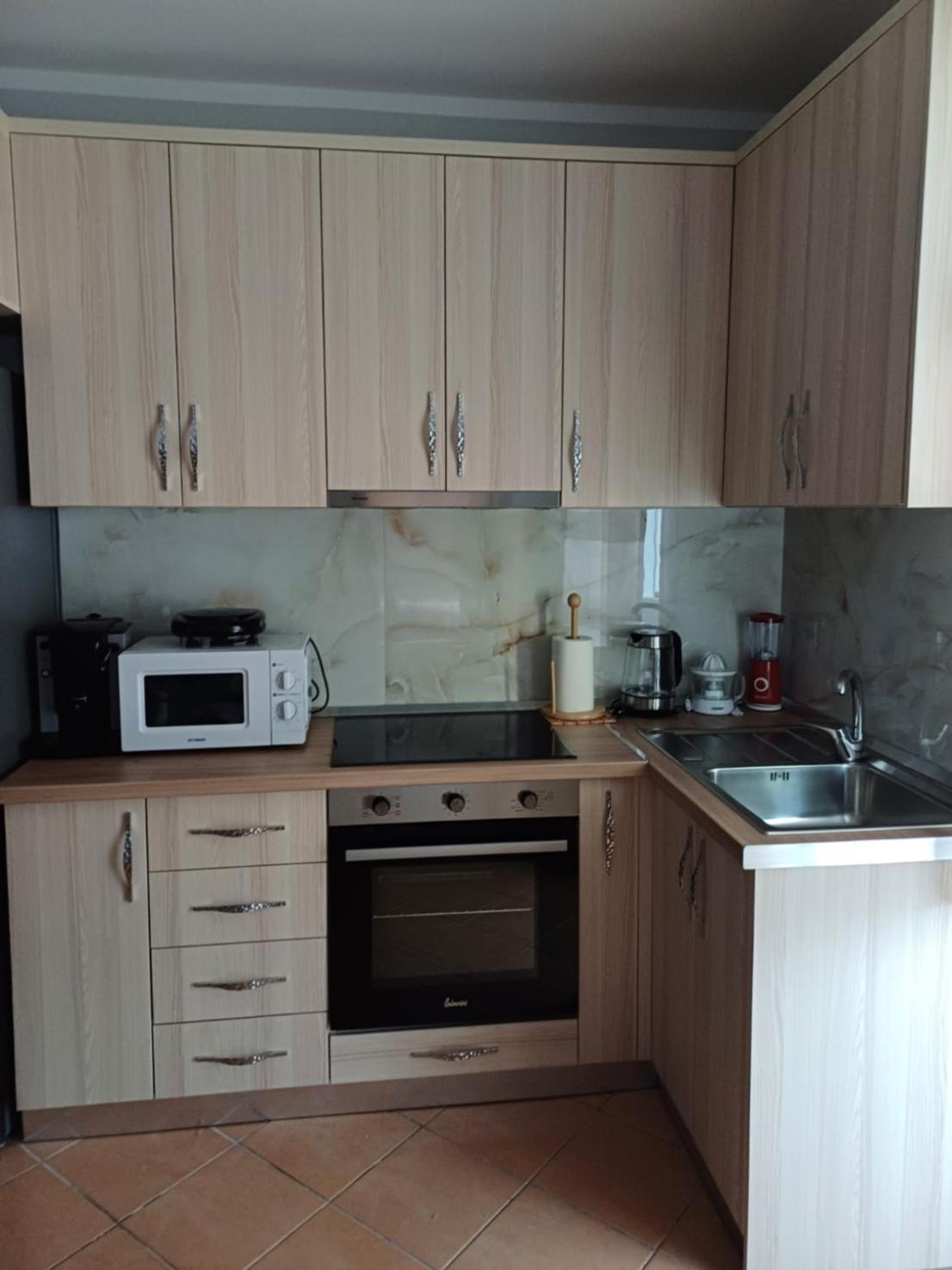 Apartamenti Vero Tirana Bagian luar foto
